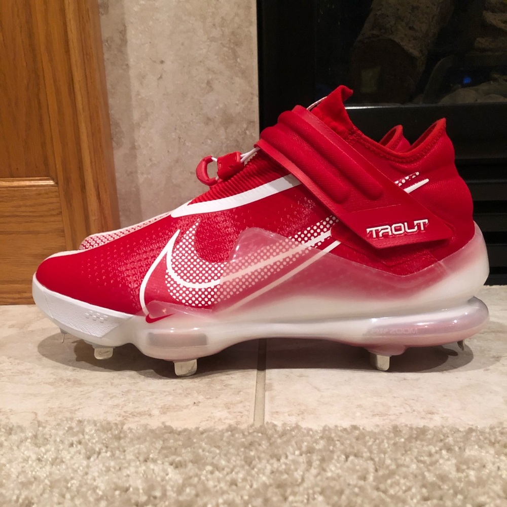 Nike Mike Trout baseball cleats, size 12 men. Color way is red and white! 🔴⚪️